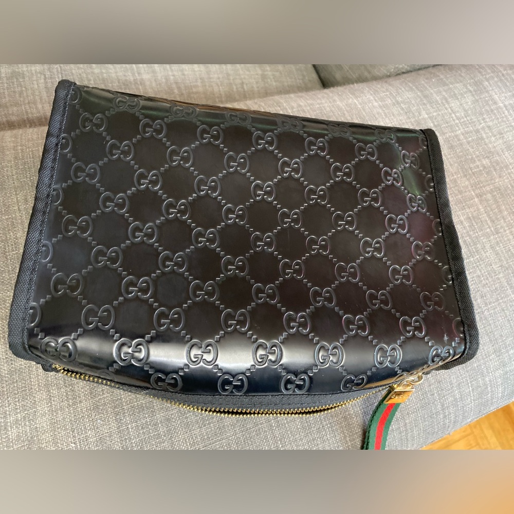 Sherry Line GG Supreme Gucci Tote - Make up bag